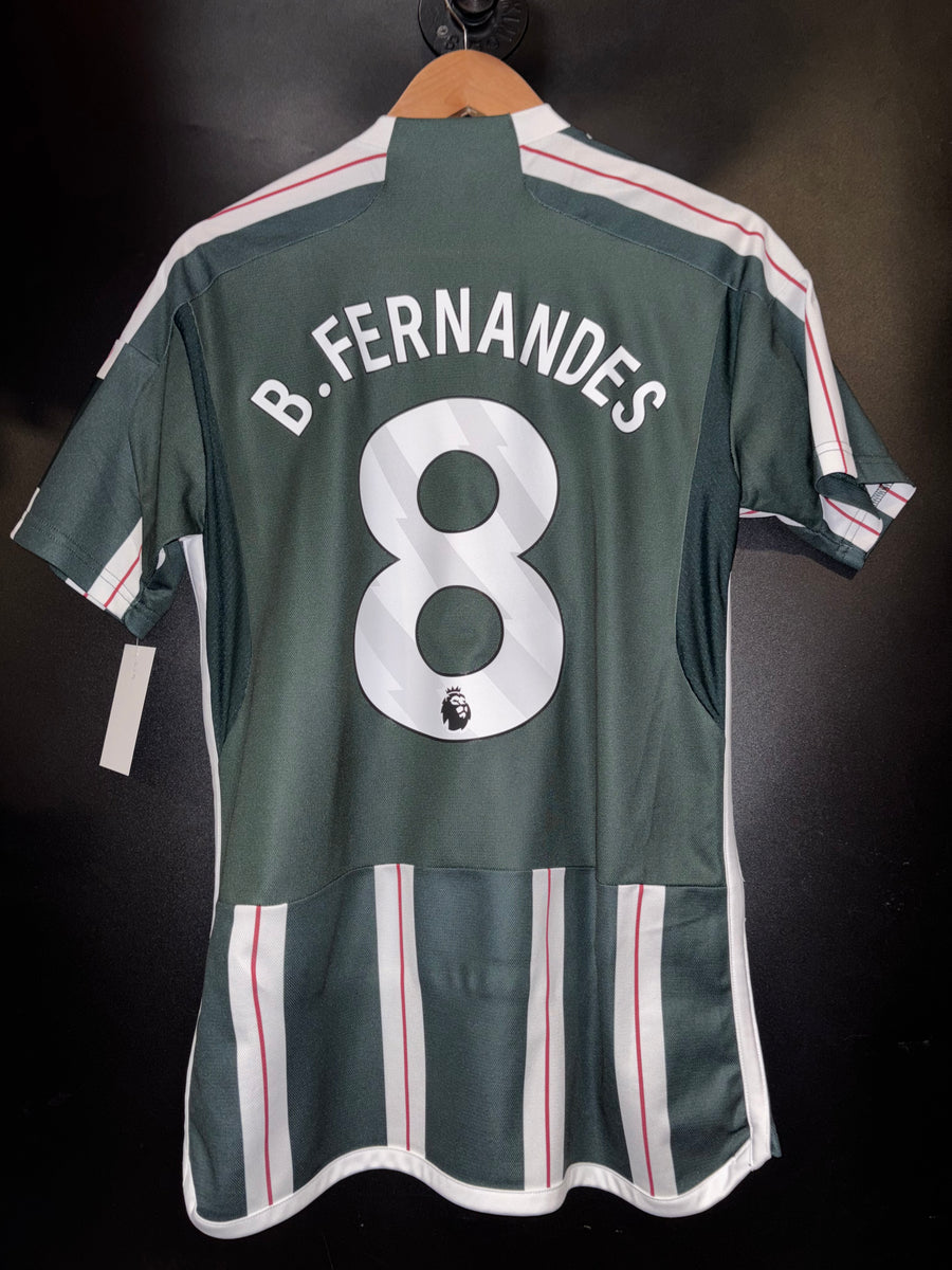 MANCHESTER UNITED FERNANDES 2023-2024 ORIGINAL JERSEY Size S