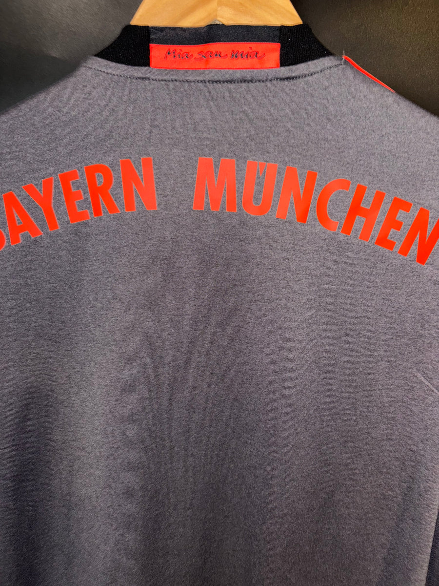 BAYERN MUNICH 2016-2017 ORIGINAL JERSEY Size L