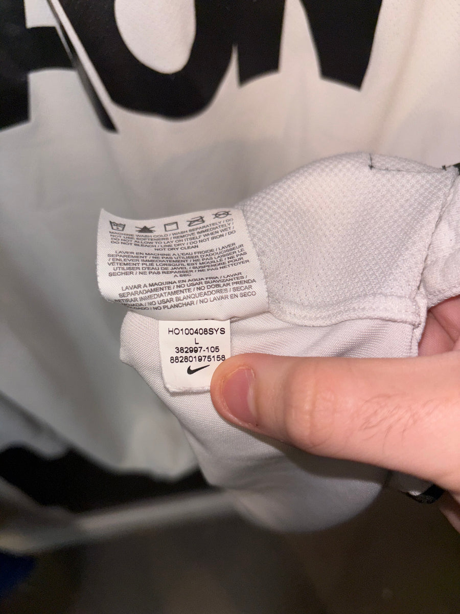 MANCHESTER UNITED CHICHARITO 2010-2011 ORIGINAL JERSEY Size L