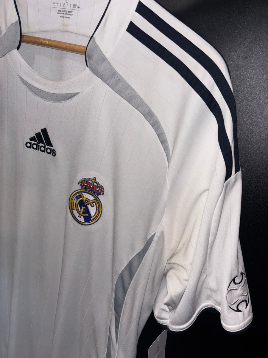 REAL MADRID RE-ISSUE 2006-2007 ORIGINAL JERSEY Size L