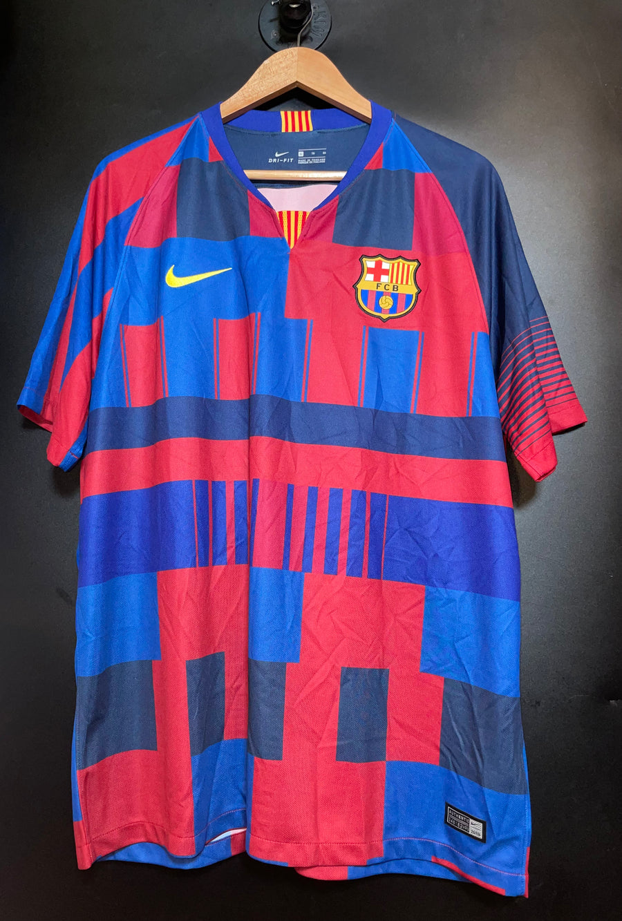 BARCELONA MESSI 2018-2019 ORIGINAL SPECIAL EDITION JERSEY Size XL