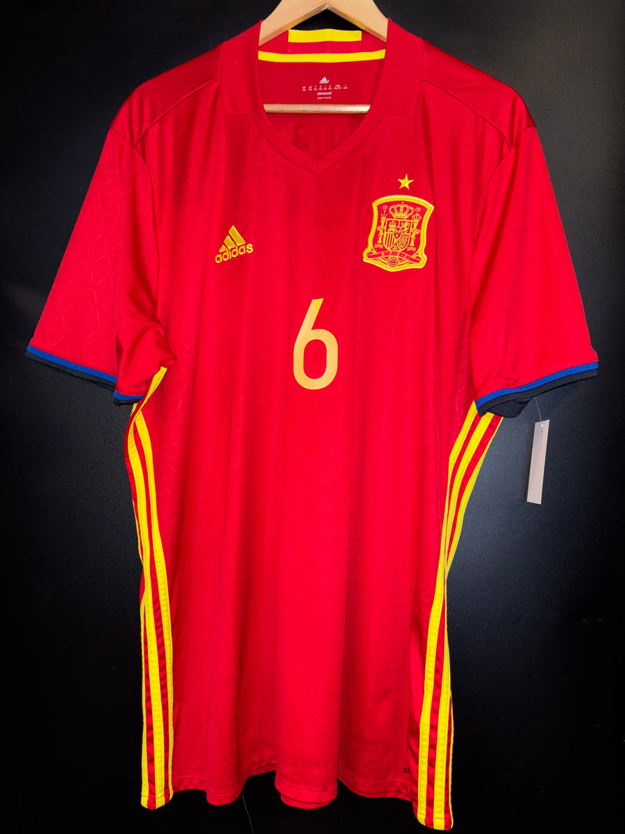 SPAIN INIESTA 2016-2017 ORIGINAL JERSEY Size 2XL