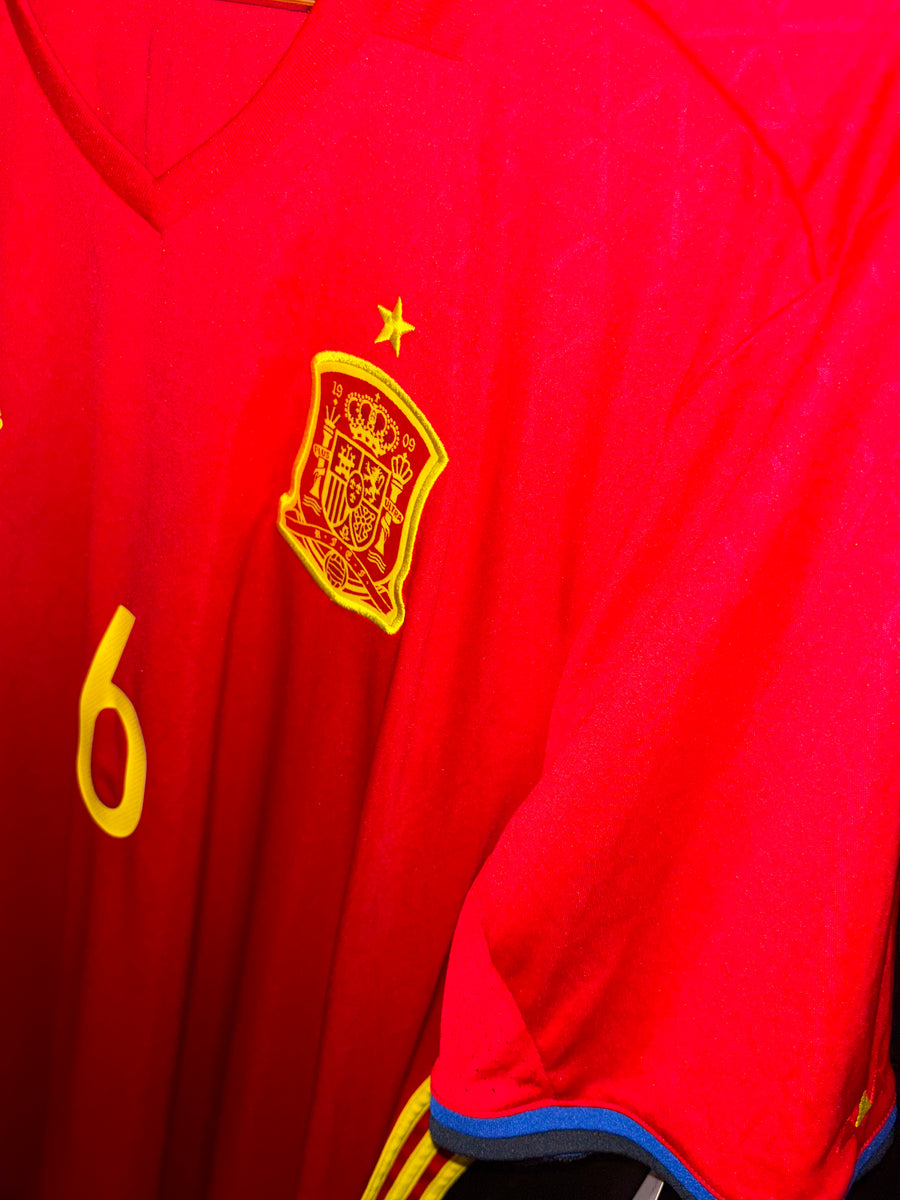 SPAIN INIESTA 2016-2017 ORIGINAL JERSEY Size 2XL