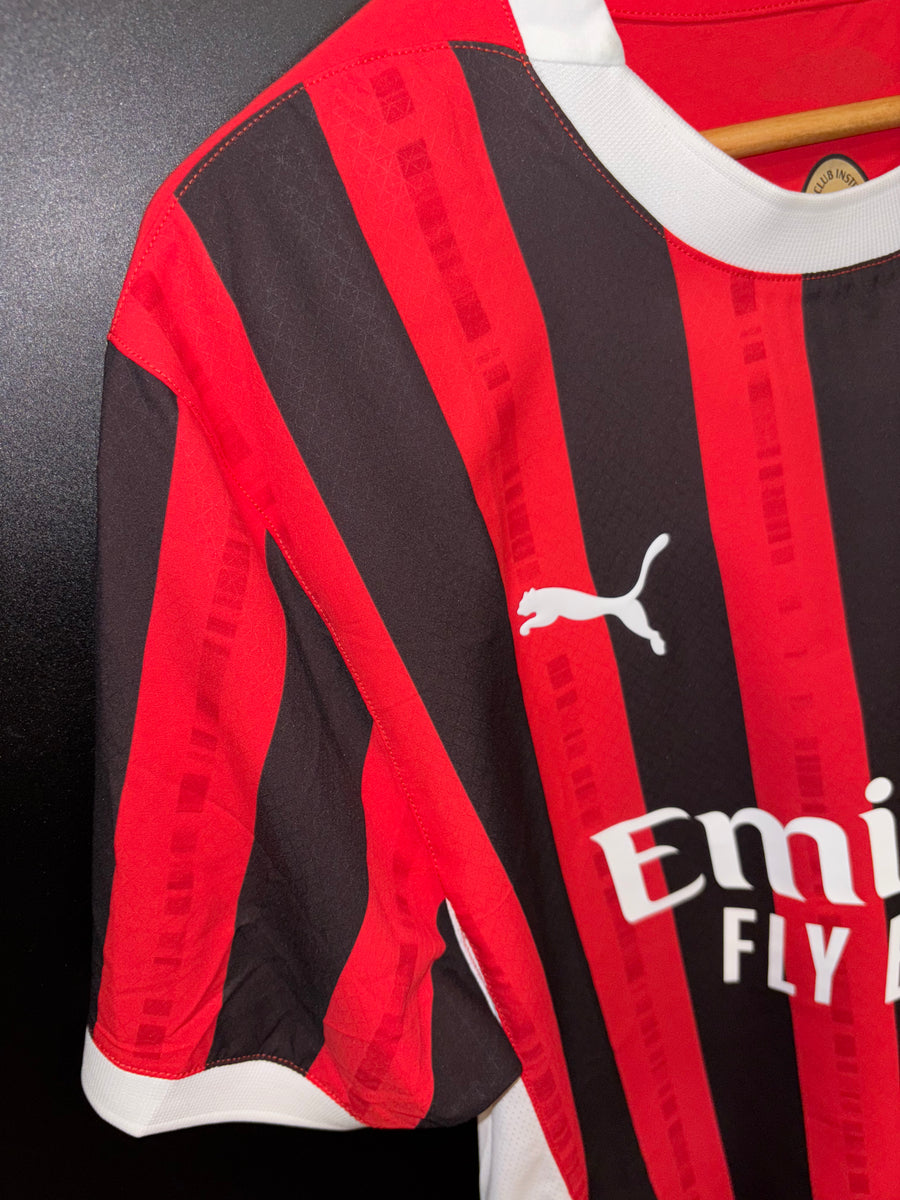 AC MILAN GIMENEZ 2024-2025 ORIGINAL PLAYER JERSEY Size L