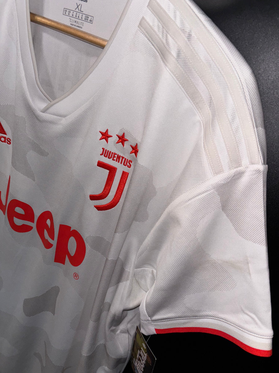 JUVENTUS RONALDO 2019-2020 ORIGINAL JERSEY Size XL