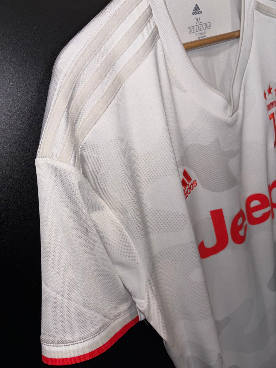 JUVENTUS RONALDO 2019-2020 ORIGINAL JERSEY Size XL
