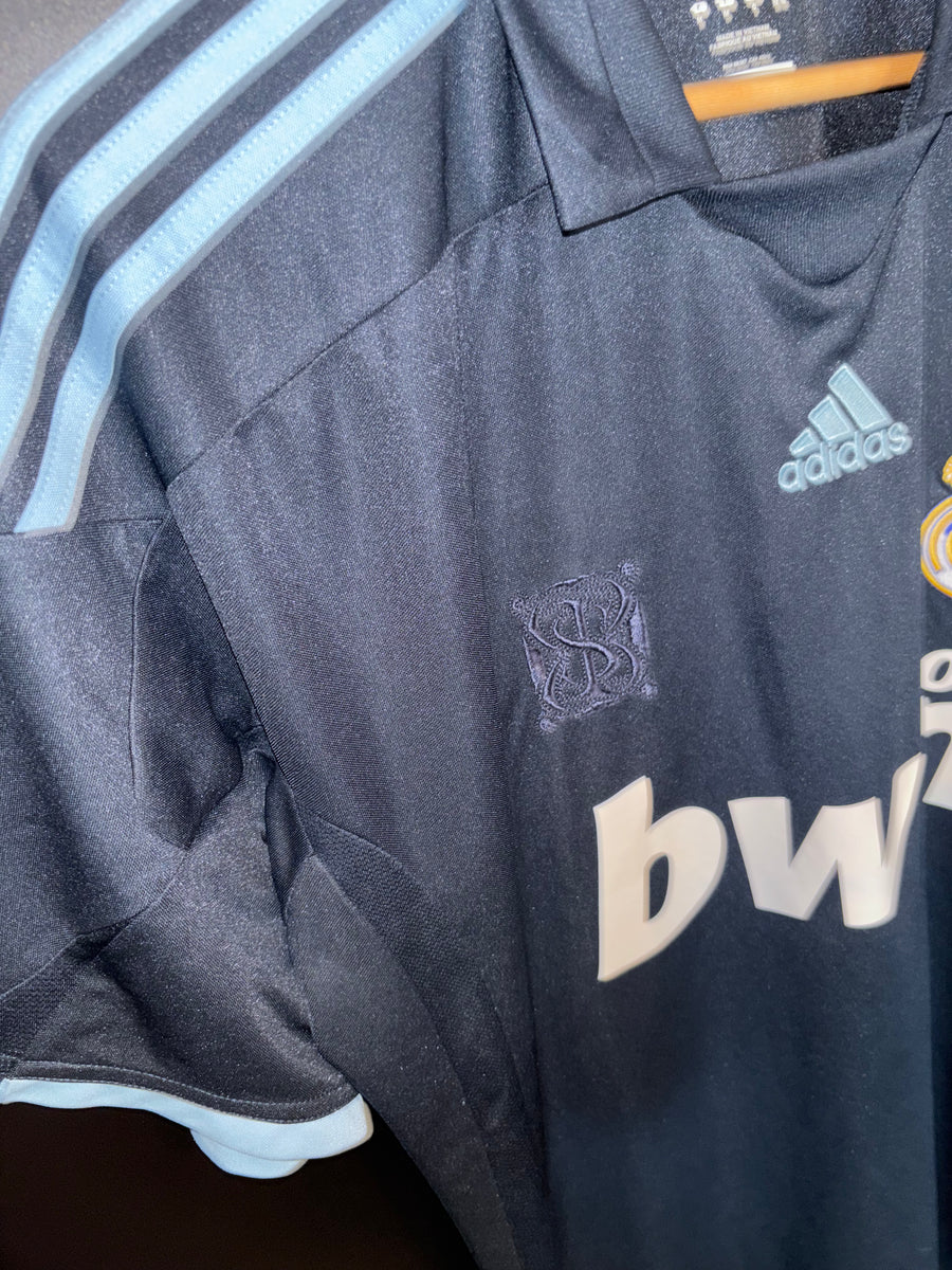 REAL MADRID RONALDO 2009-2010 ORIGINAL JERSEY Size M