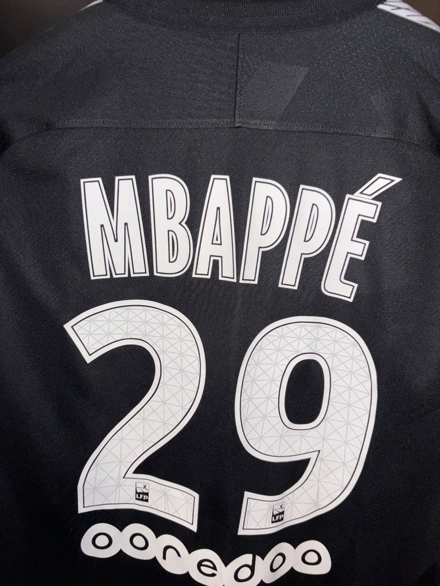 PSG PARIS SAINT GERMAIN MBAPPE ORIGINAL 2017-2018  JERSEY SIZE L