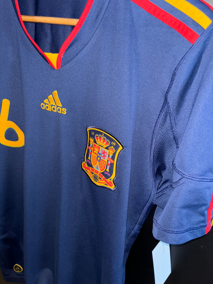 SPAIN INIESTA 2010-2011 ORIGINAL JERSEY Size M