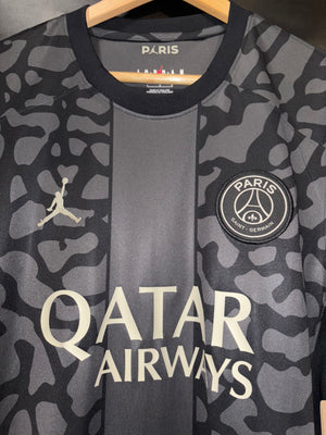 PSG PARIS SAINT GERMAIN MBAPPE 2023-2024 ORIGINAL JERSEY SIZE L
