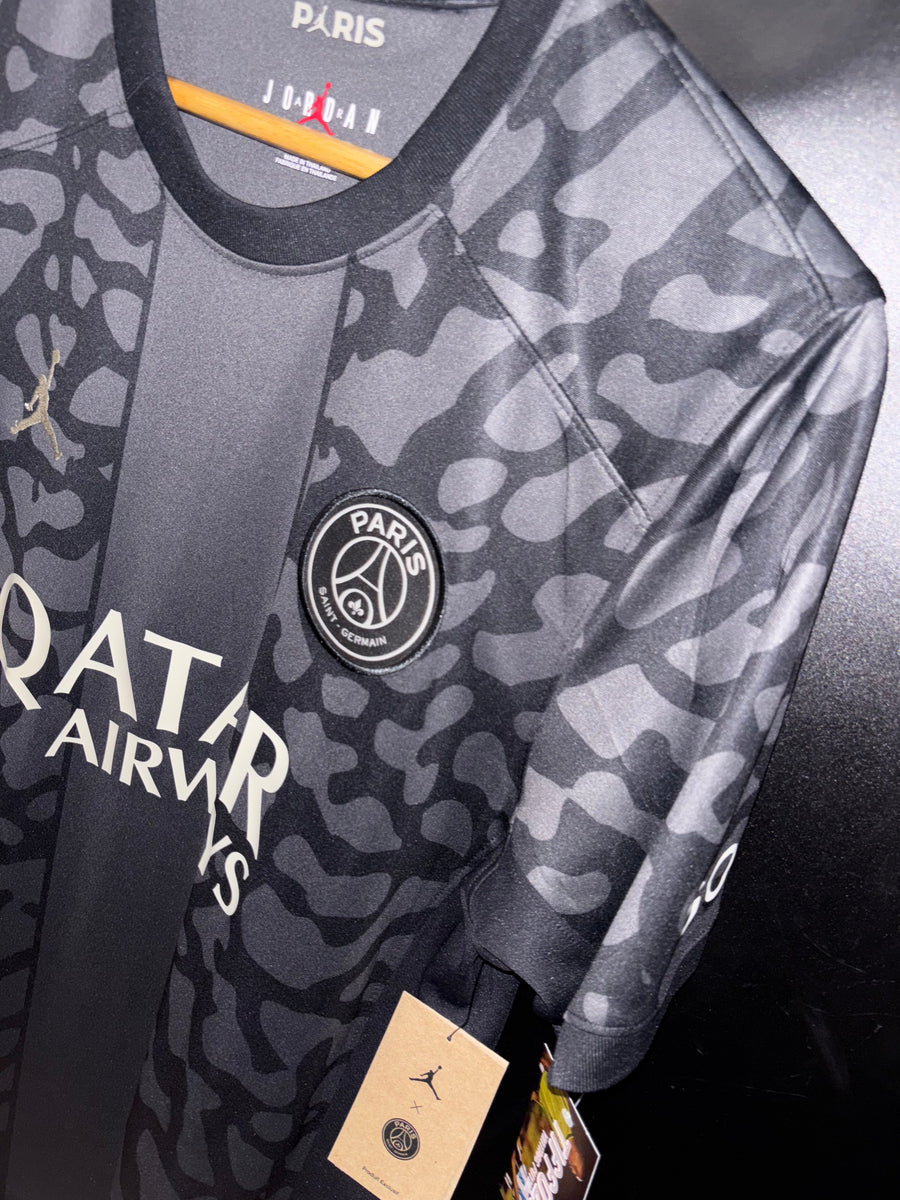 PSG PARIS SAINT GERMAIN MBAPPE 2023-2024 ORIGINAL JERSEY SIZE L
