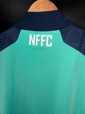 NOTTINGHAM FOREST TRAINING 2022-2023 ORIGINAL JERSEY Size L