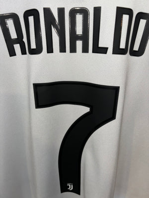 JUVENTUS RONALDO 2018-2019 ORIGINAL JERSEY Size L