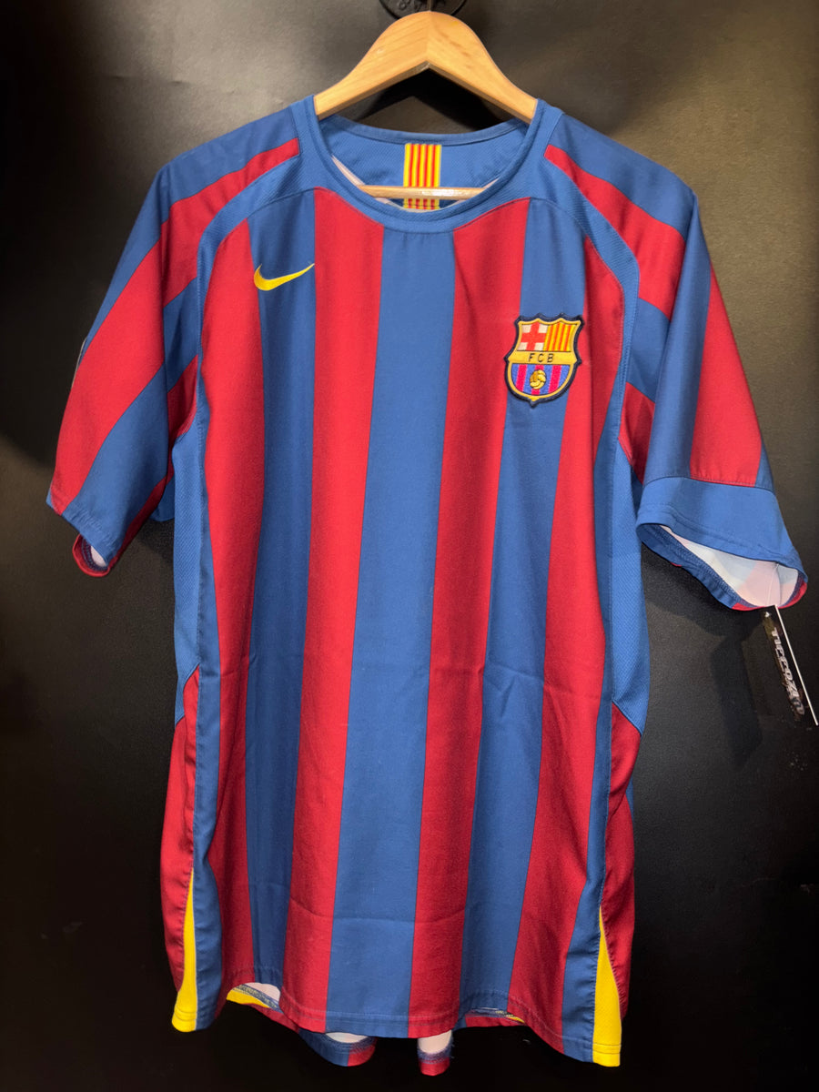 BARCELONA RONALDINHO 2005-2006 ORIGINAL JERSEY Size M