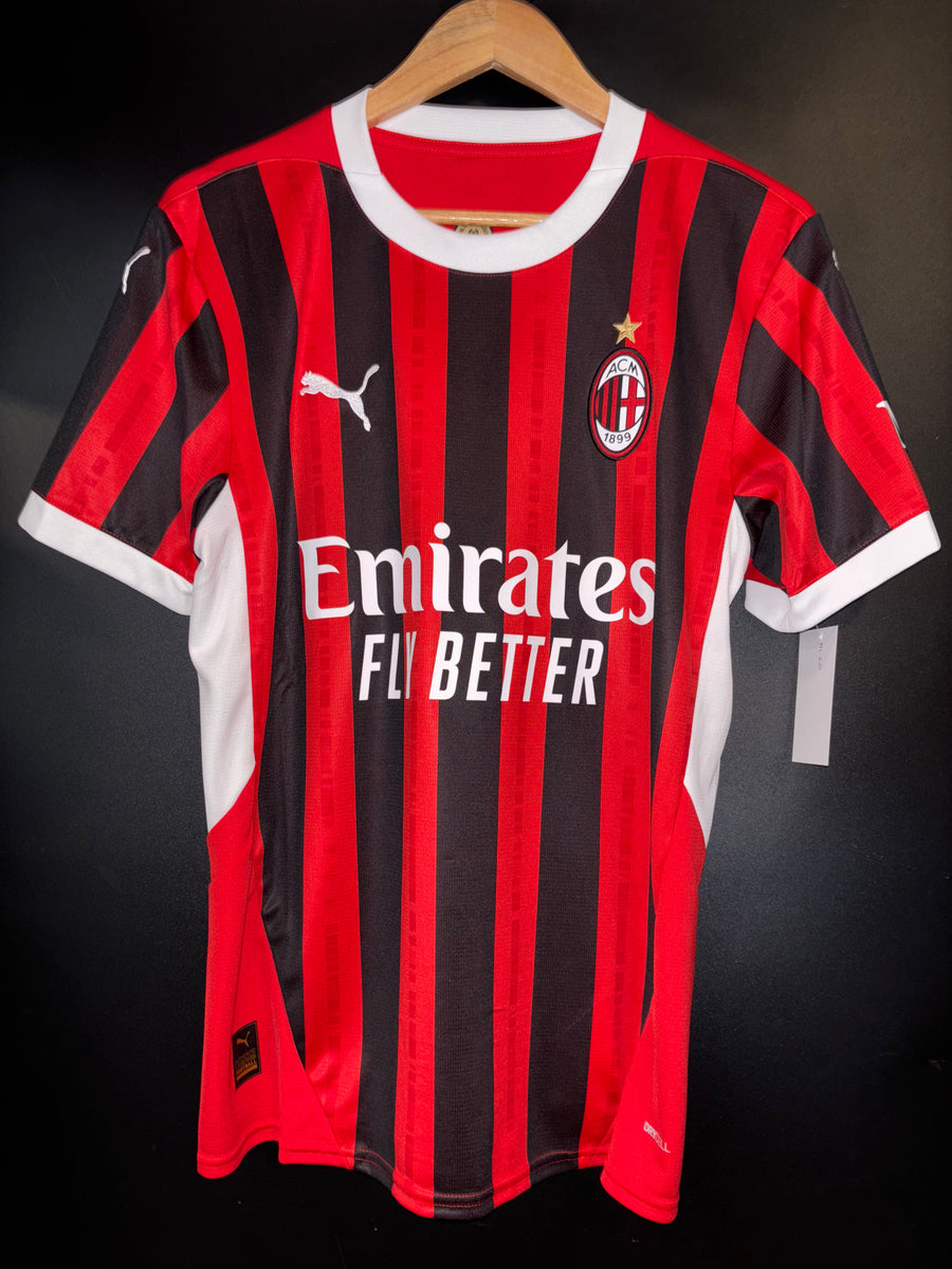 AC MILAN PULISIC 2024-2025 ORIGINAL JERSEY Size M