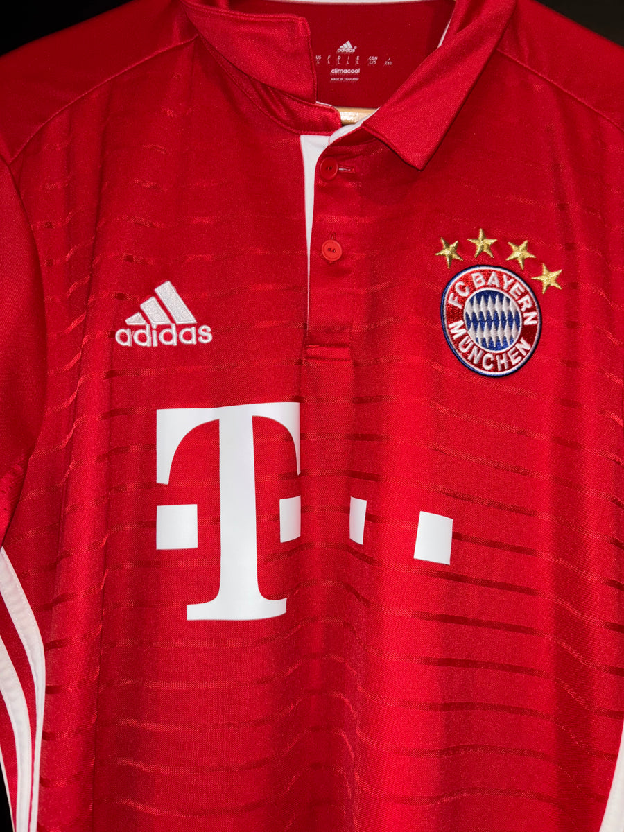 BAYERN MUNICH ROBBEN 2016-2017 ORIGINAL JERSEY Size L