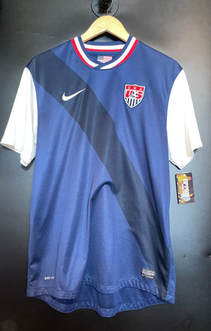 USA SOCCER USMNT 2011 ORIGINAL JERSEY Size M