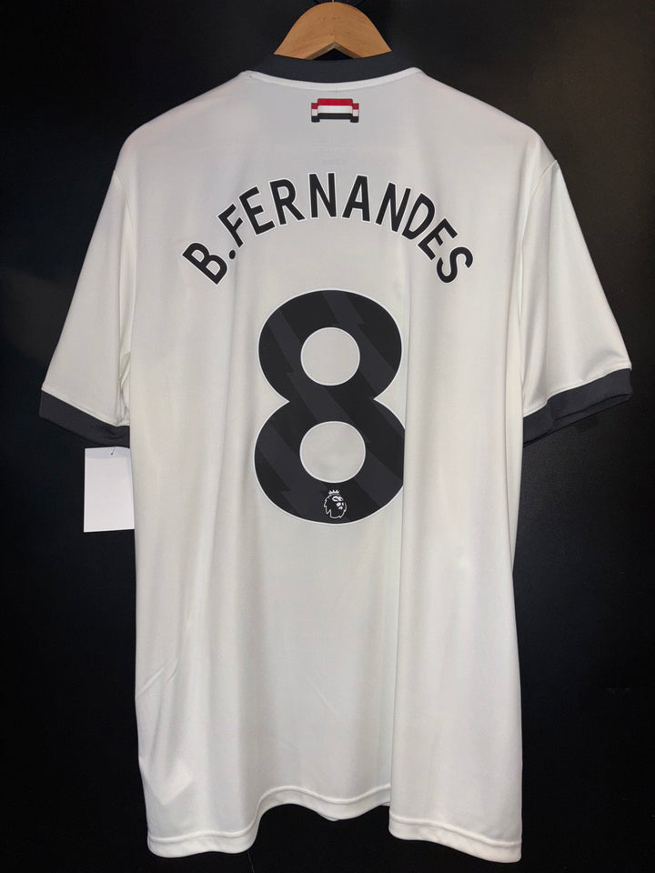 MANCHESTER UNITED FERNANDES 2024-2025 ORIGINAL JERSEY Size XL