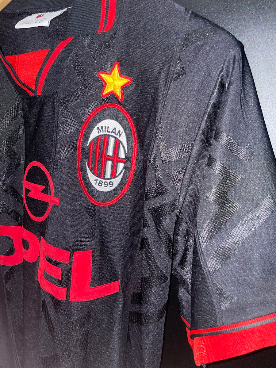 AC MILAN 1996-1997 ORIGINAL JERSEY Size L