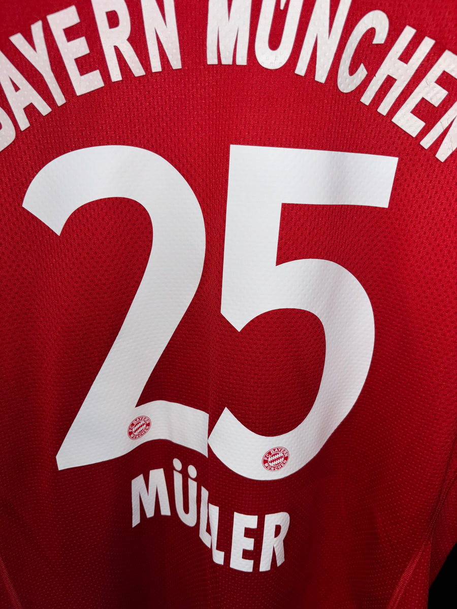 BAYERN MUNICH MULLER 2009-2010 ORIGINAL JERSEY Size M