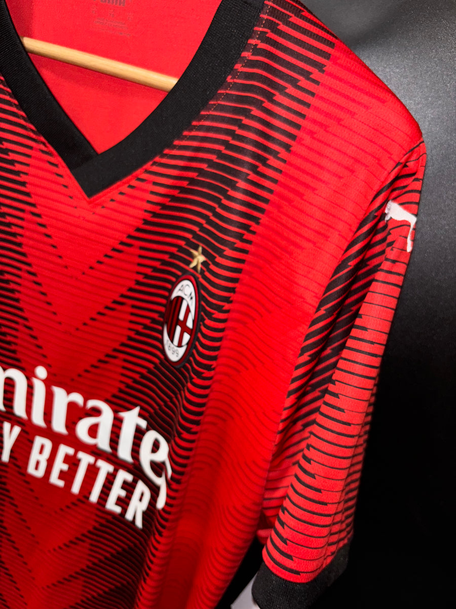 AC MILAN PULISIC 2023-2024 ORIGINAL JERSEY Size XL