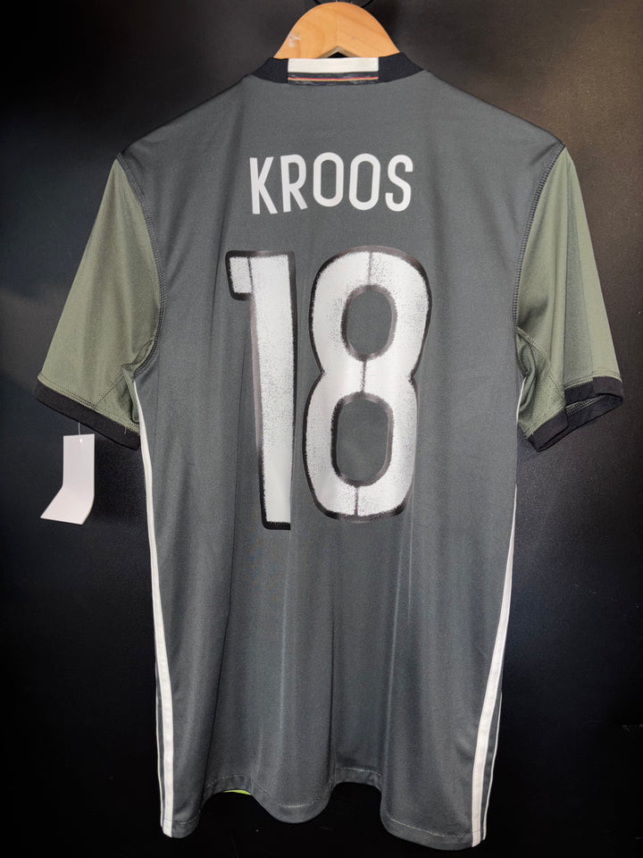 GERMANY KROOS 2016-2017 ORIGINAL JERSEY SIZE M