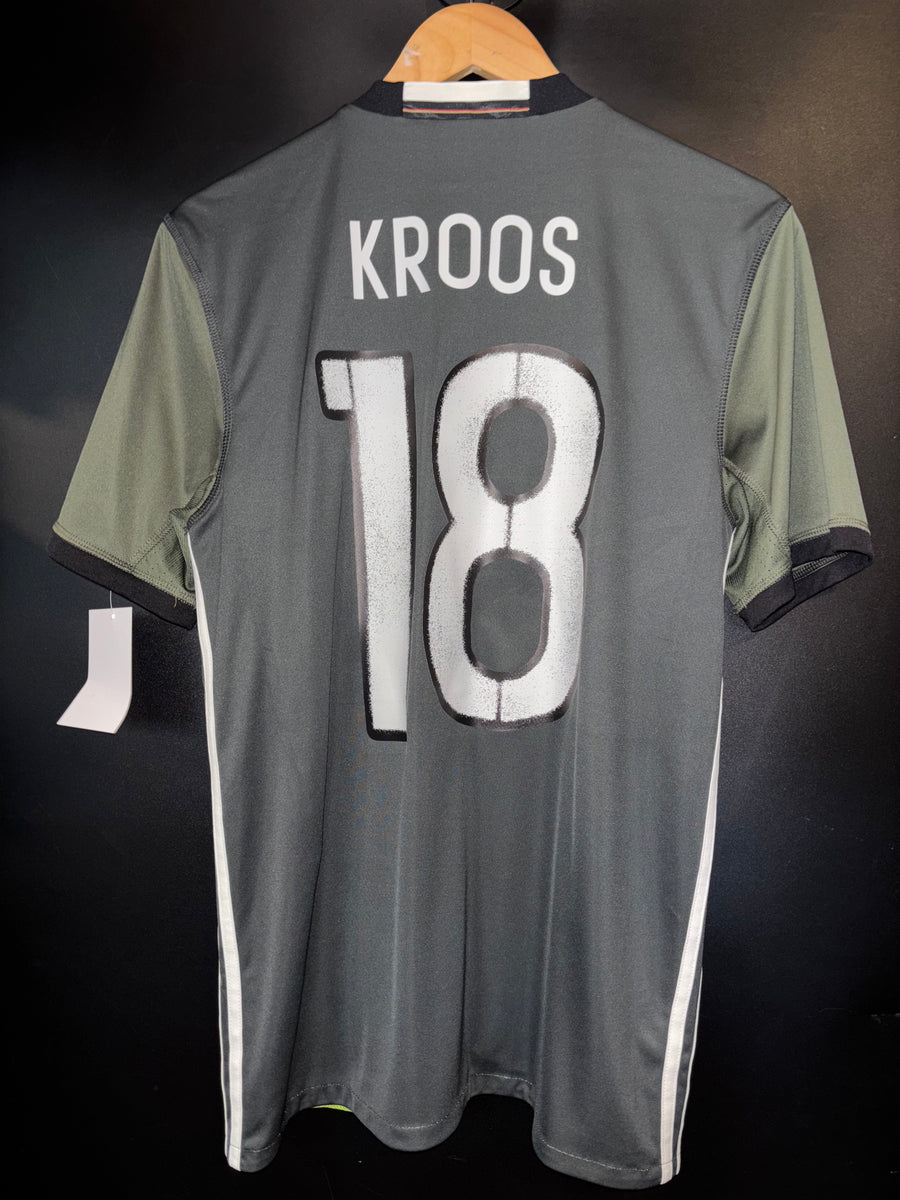 GERMANY KROOS 2016-2017 ORIGINAL JERSEY SIZE M