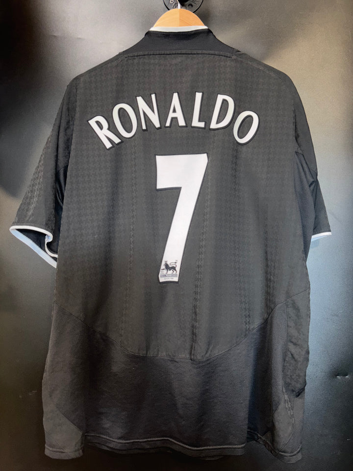 MANCHESTER UNITED RONALDO 2003-2004 ORIGINAL JERSEY Size XL