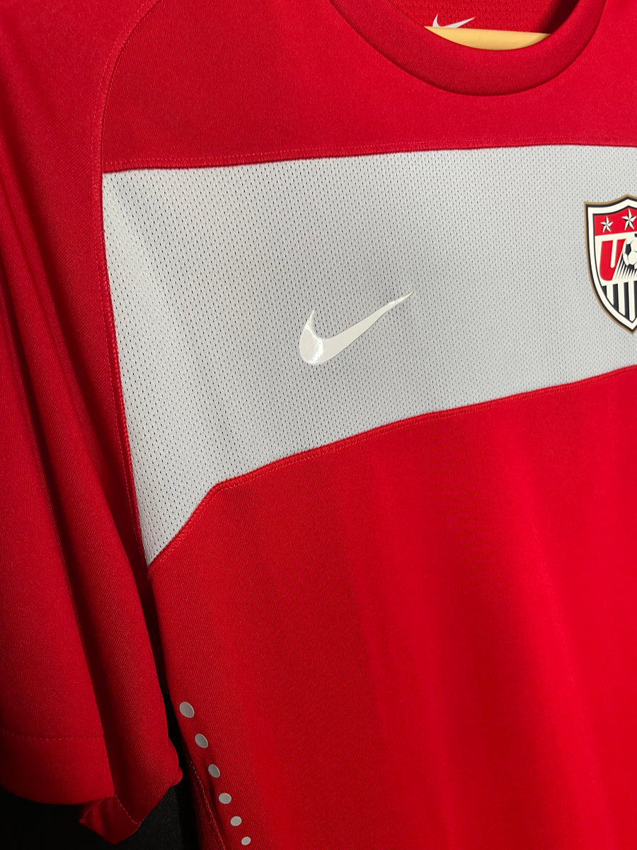 USA SOCCER USMNT ORIGINAL TRAINING  JERSEY Size M WITH TAGS