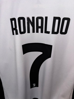 JUVENTUS RONALDO 2018-2019 ORIGINAL JERSEY Size S