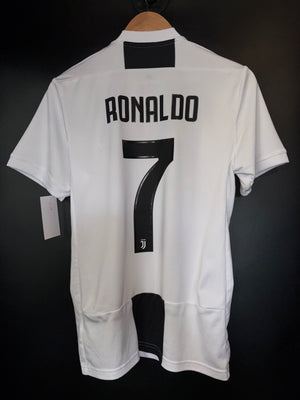 JUVENTUS RONALDO 2018-2019 ORIGINAL JERSEY Size S
