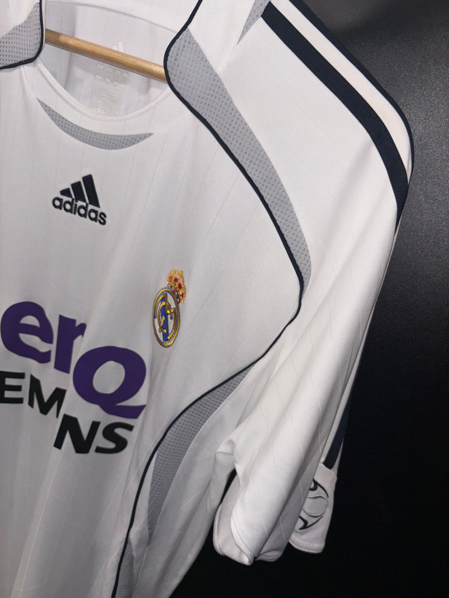 REAL MADRID RONALDO 2006-2007 ORIGINAL JERSEY Size L