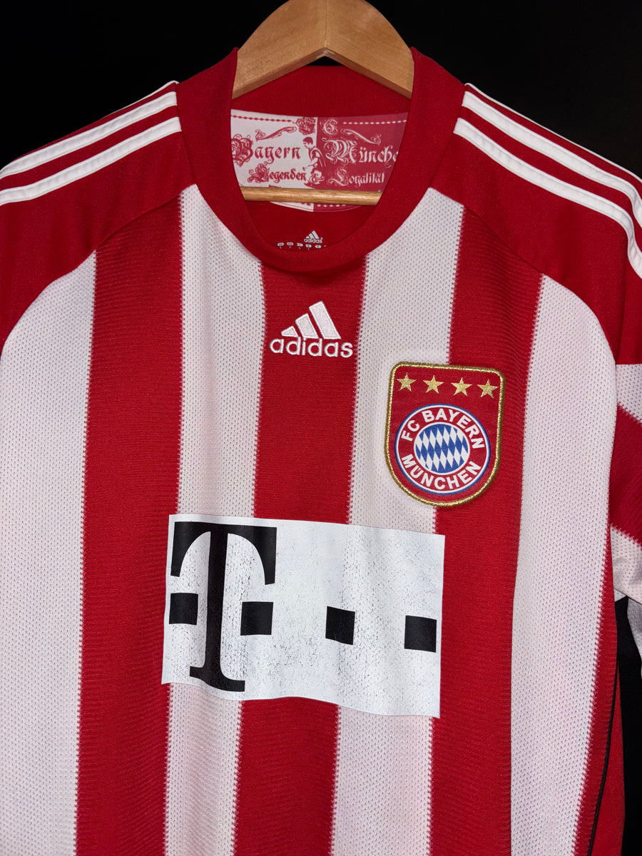 BAYERN MUNICH ROBBEN 2010-2011 ORIGINAL JERSEY Size L