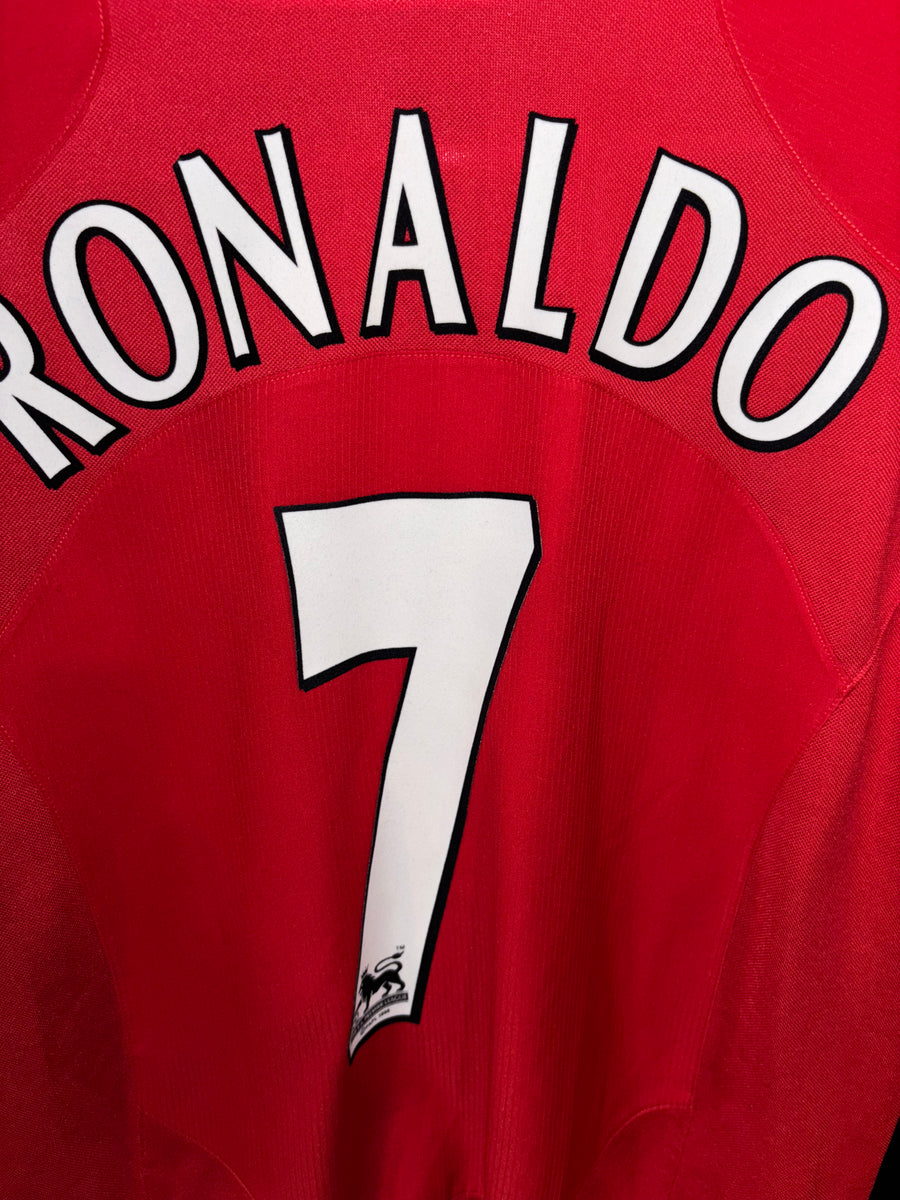 MANCHESTER UNITED 2004-2005 RONALDO ORIGINAL JERSEY Size L