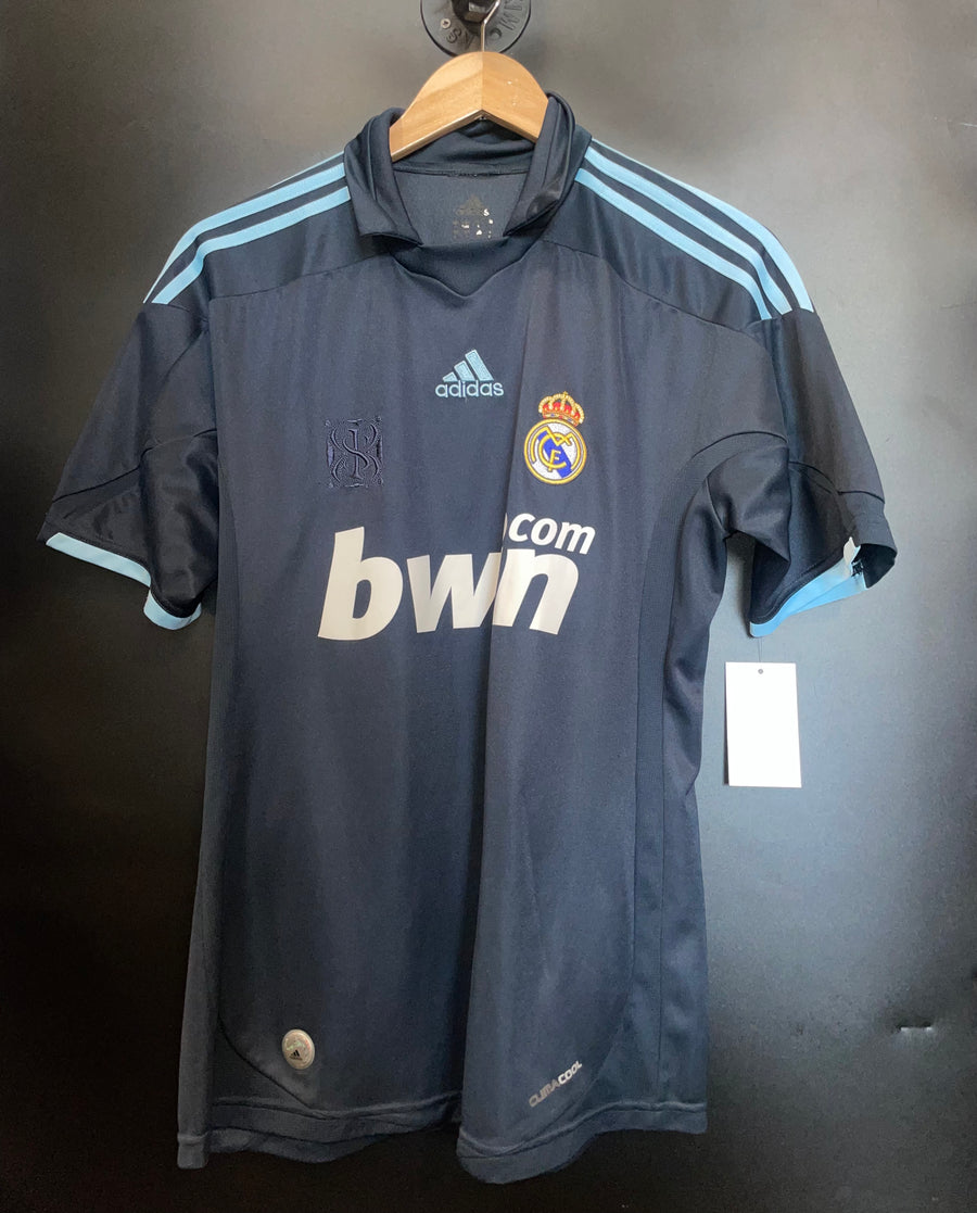 REAL MADRID KAKA 2009-2010 ORIGINAL JERSEY Size S