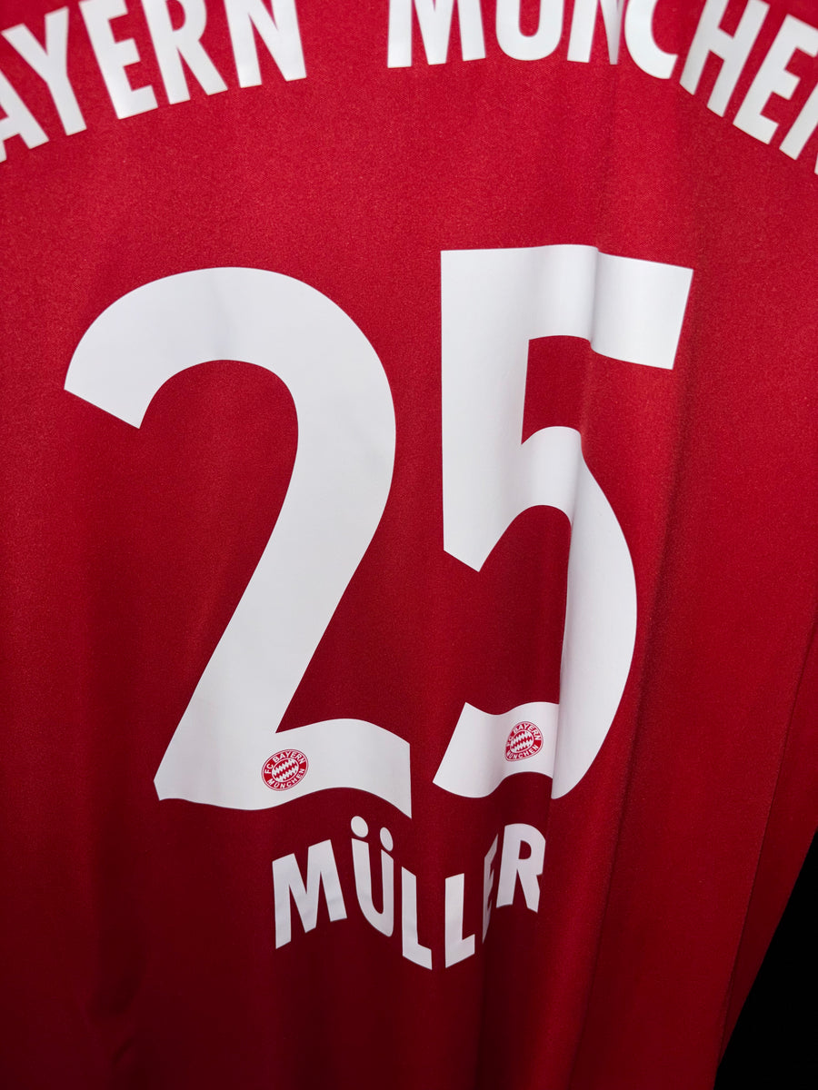 BAYERN MUNICH MULLER 2017-2018 ORIGINAL JERSEY Size XL