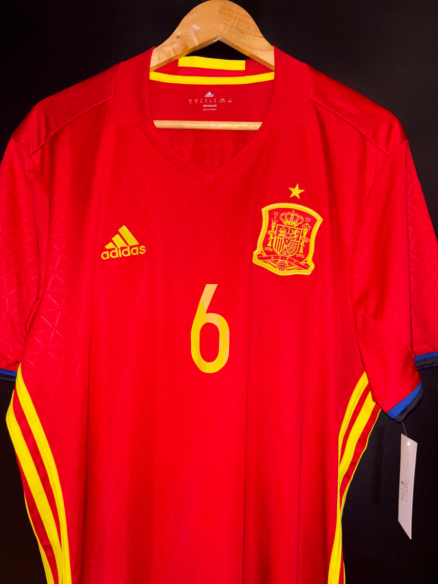 SPAIN INIESTA 2016-2017 ORIGINAL JERSEY Size XL