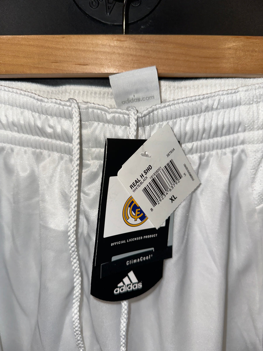 REAL MADRID 2004-2005 ORIGINAL SHORTS Size XL WITH TAGS