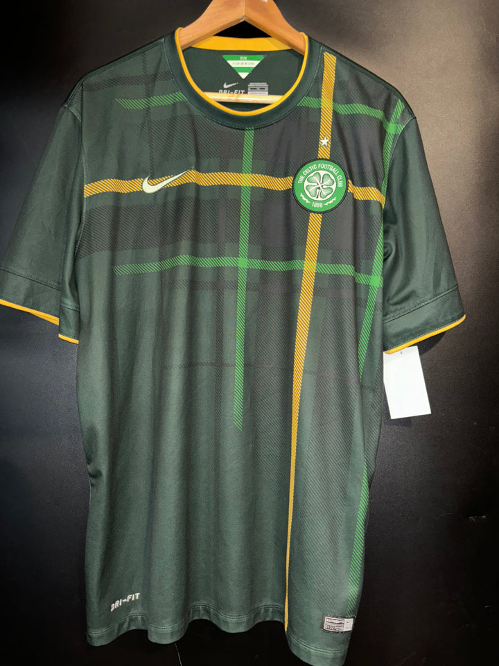 CELTIC 2014-2015 ORIGINAL JERSEY Size XL