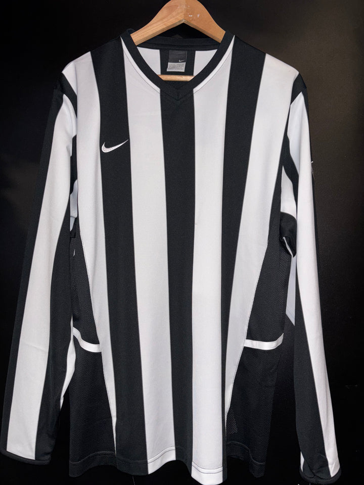 NIKE TEMPLATE 2002-2003 ORIGINAL JERSEY SIZE XL