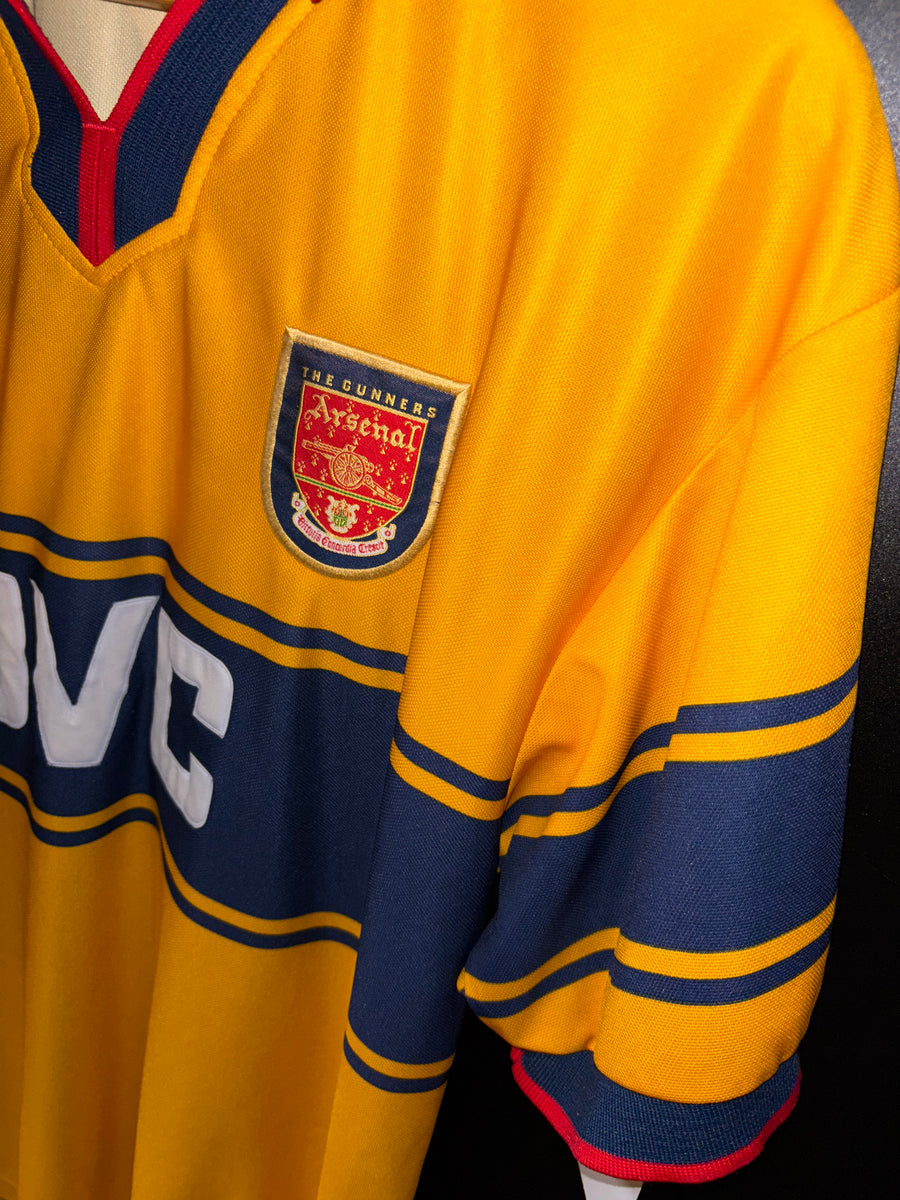 ARSENAL BERGKAMP 1997-1998 ORIGINAL JERSEY Size L