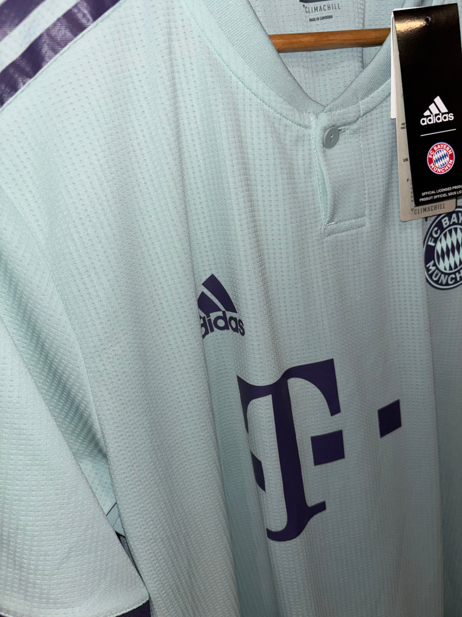 BAYERN MUNICH 2018-2019 ORIGINAL PLAYER JERSEY Size XL