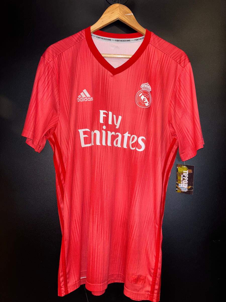 REAL MADRID MODRIC 2018-2019 ORIGINAL JERSEY Size L