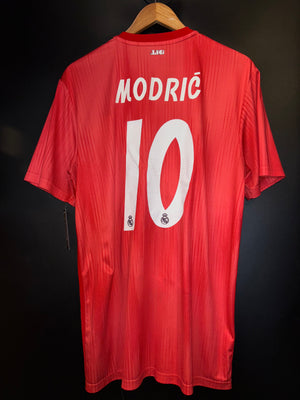 REAL MADRID MODRIC 2018-2019 ORIGINAL JERSEY Size L