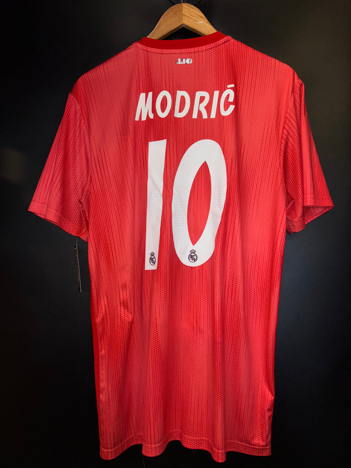 REAL MADRID MODRIC 2018-2019 ORIGINAL JERSEY Size L