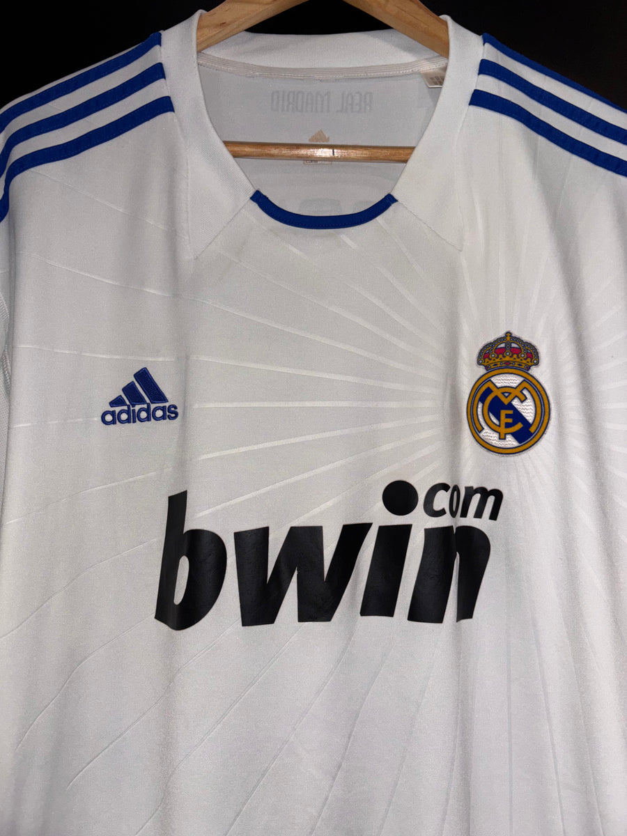 REAL MADRID RONALDO 2010-2011 ORIGINAL JERSEY Size XL