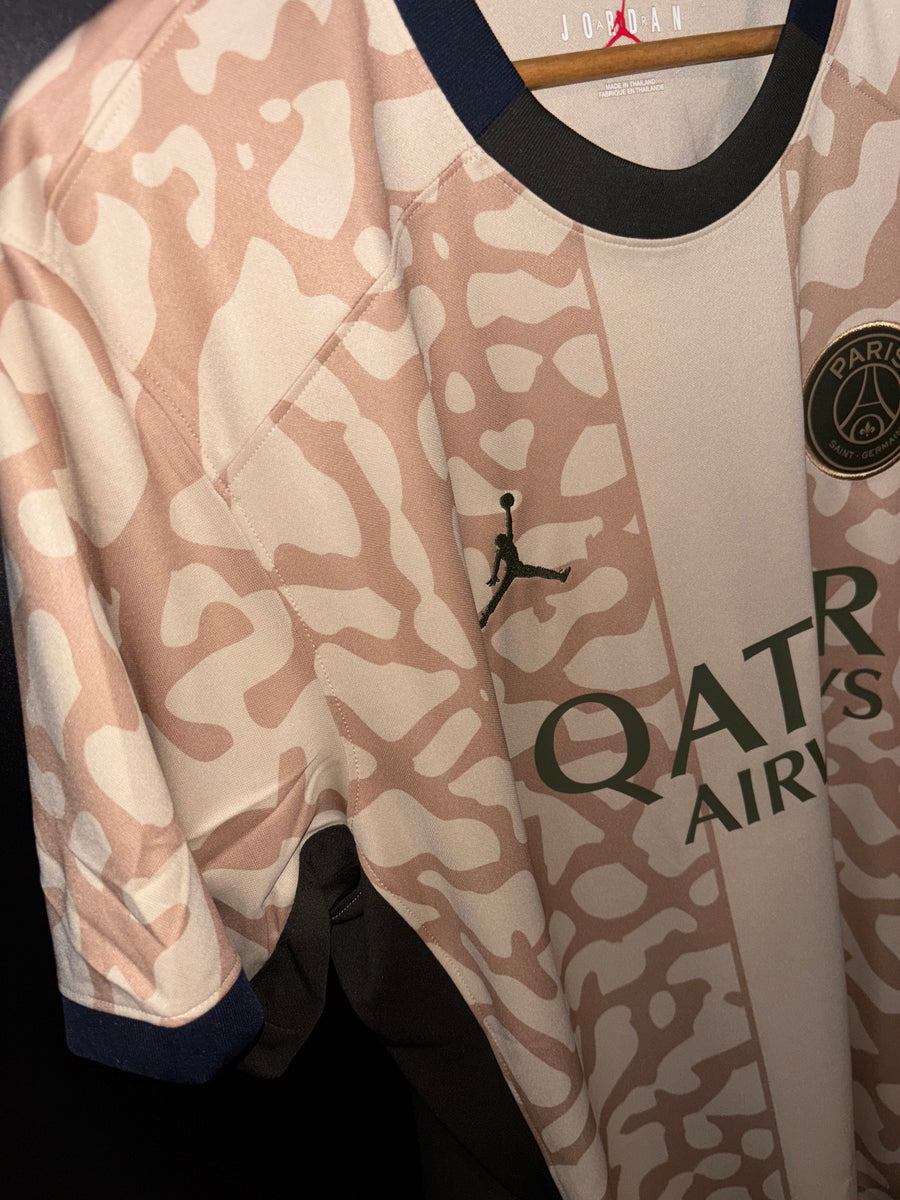 PSG PARIS SAINT GERMAIN  2023-2024 MBAPPE ORIGINAL JERSEY SIZE XL