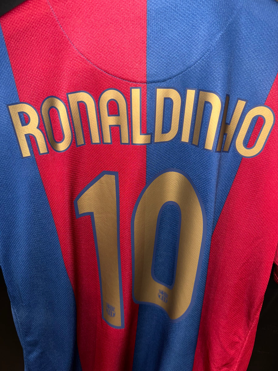BARCELONA RONALDINHO 2006-2007 ORIGINAL JERSEY Size L