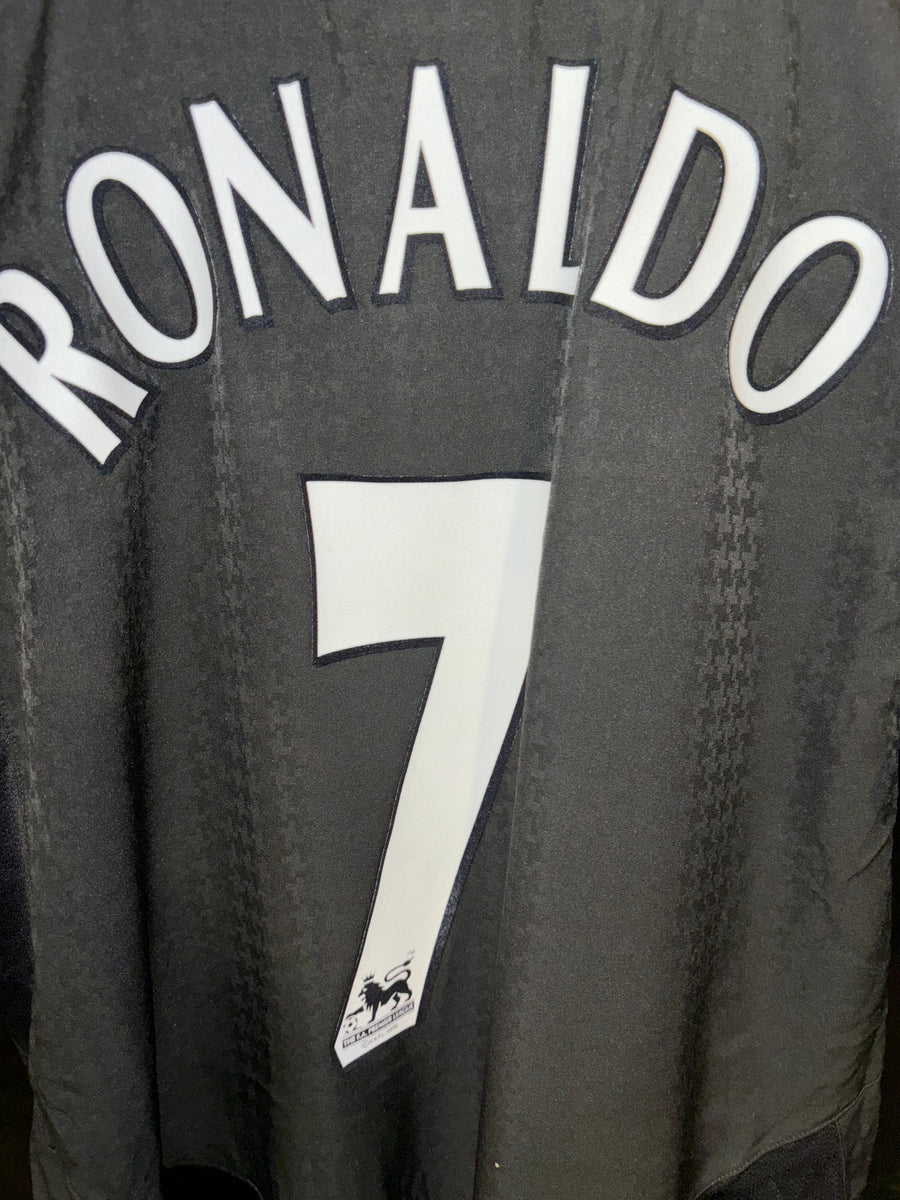 MANCHESTER UNITED RONALDO 2003-2004 ORIGINAL AWAY JERSEY Size L