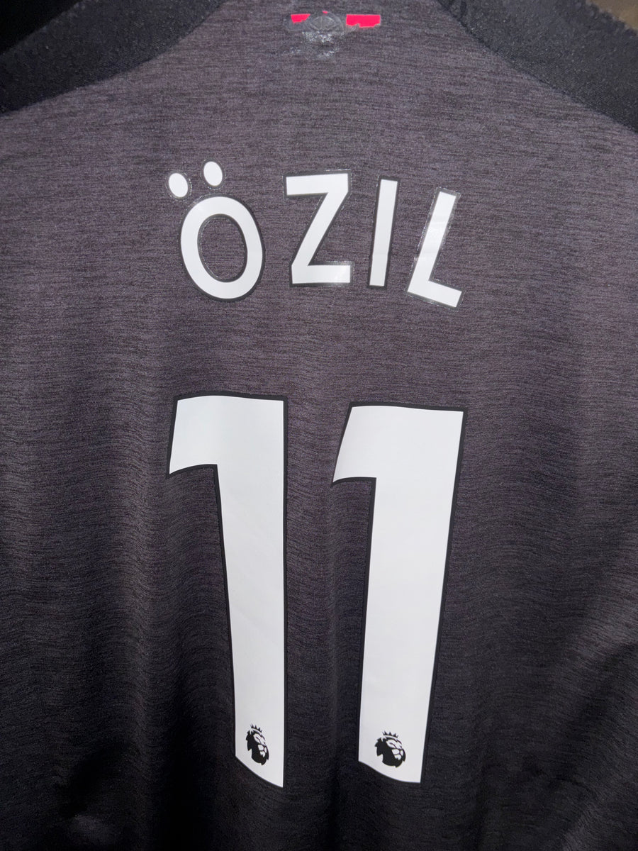 ARSENAL OZIL 2017-2018 ORIGINAL JERSEY Size L